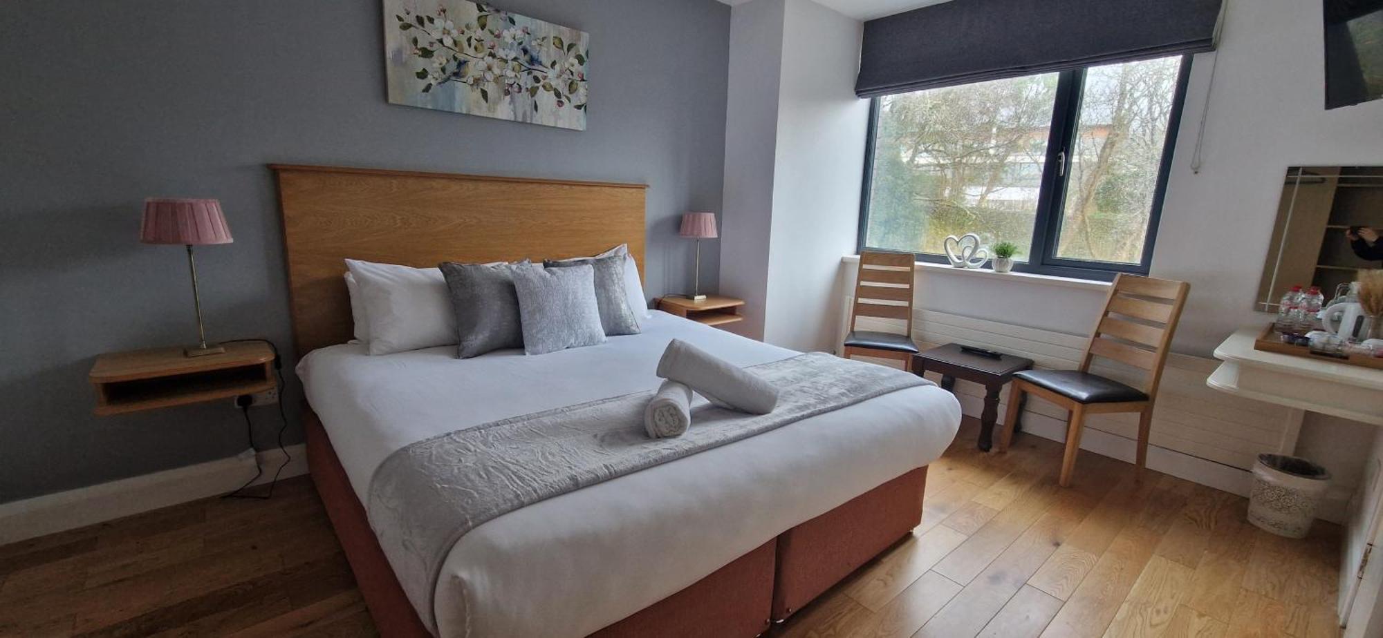 Hotel The Cloisters Dingle Habitación foto